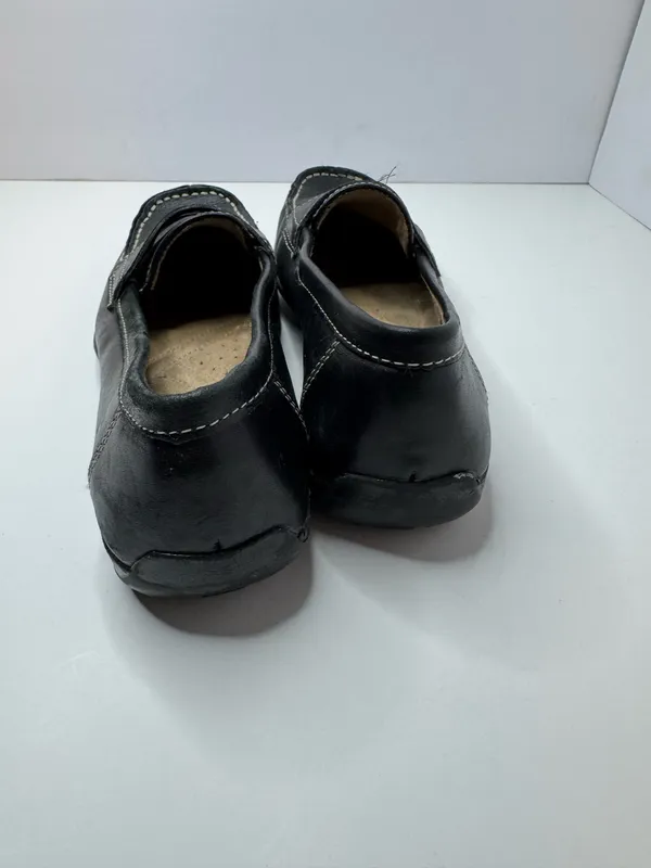 Naturalizer Black Leather Loafers Size 7.5W - Image 4