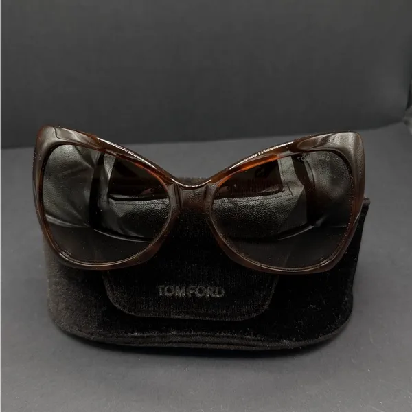 Tom Ford Nico Women's Sunglasses in Rich Brown - Image 10
