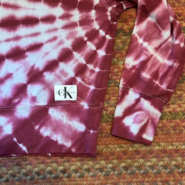 Calvin Klein Jeans Mock Neck Red & Grey Tie Dye Sweatshirt - Image 3