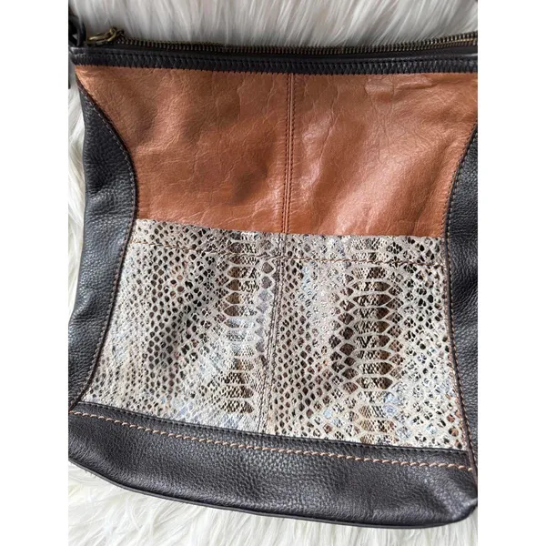 The Sak Leather and Snakeskin Pattern Crossbody Bag - Image 6