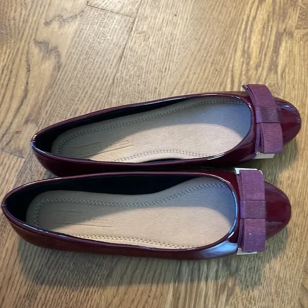 ASOS Burgundy Patent Bow Ballet Flats 6.5 Coquette Balletcore Slip‑On‎ Shoes - Image 2