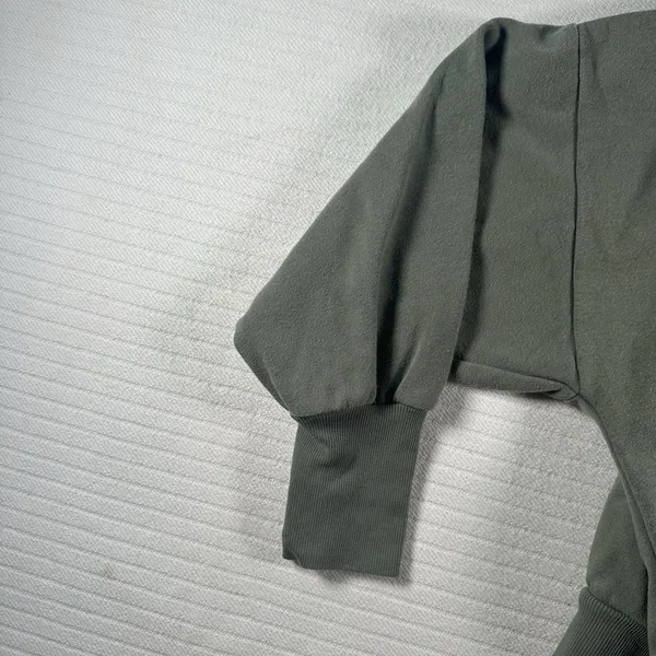 Old Navy Women’s XL Olive Green Just Vibing Graphic Cropped Sweatshirt - Image 8