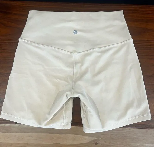 Lululemon Align Highrise Short 6" Double Lined Nulu Size 8🥂 Prosecco - Image 3