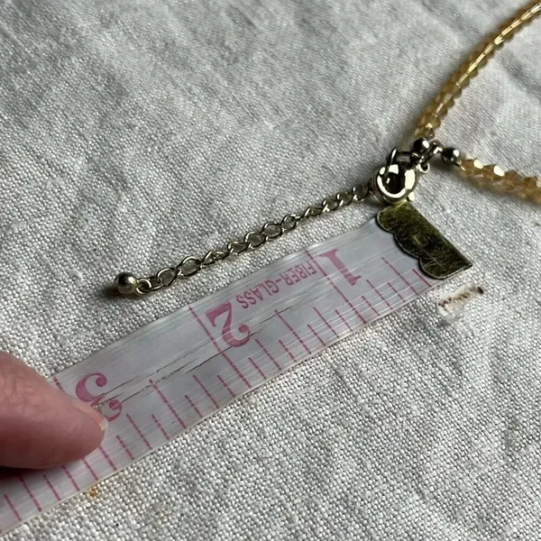 Peach glass AB coated bi-cone round facetted necklace. - Image 6