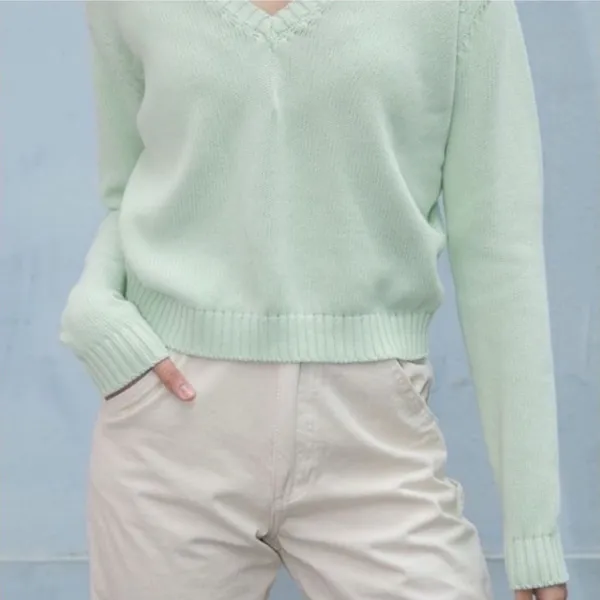 Brandy Melville Leigh Mint Green Ribbed V-Neck Sweater NWT OS - Image 4