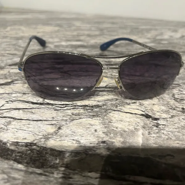 Stylish Black Aviator Sunglasses Marc Jacobs - Image 4