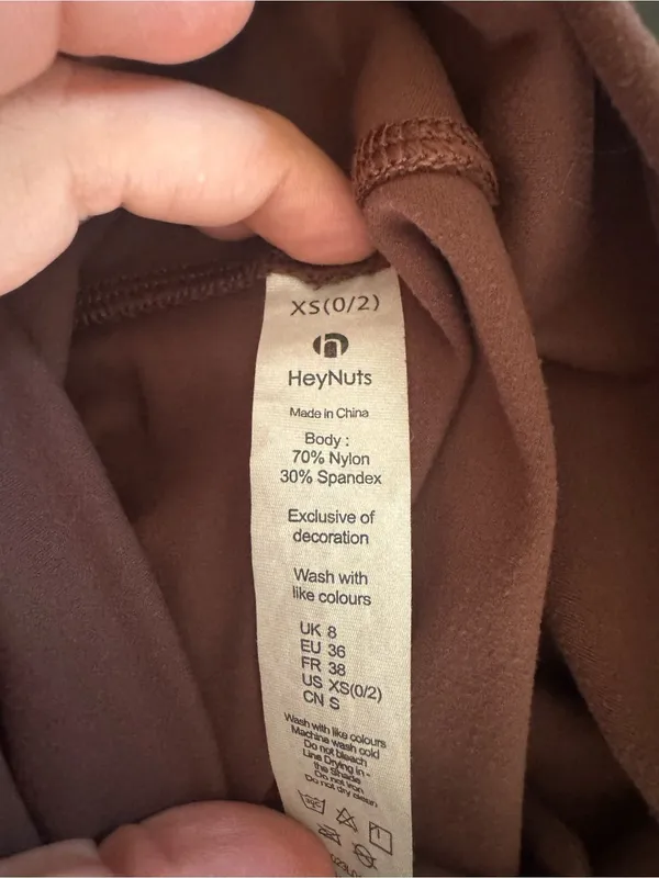 High-Rise Brown Sculpting Leggings - Image 8