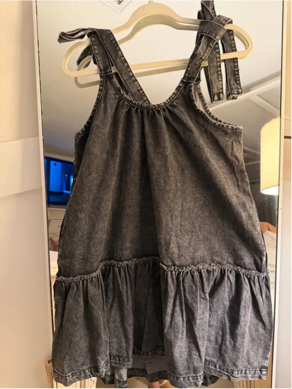 NEW Black Wash Tie Shoulder Sleeveless Denim Mini Dress S - Image 4