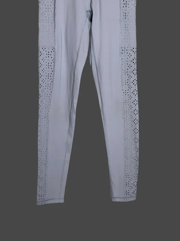 aerie High-Rise Laser-Cut Leggings — Light Gray - Image 5