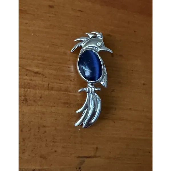 Vintage Blue Cat’s Eye Figural Brooch Silver Tone Bird Fish Chatoyant Pin - Image 3