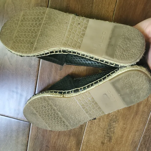 Aldo flats size 7 in black - Image 4