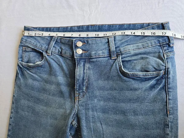 Divided Angelic Denim Women's Light Blue Straight Leg Jeans Size 12 - Image 3