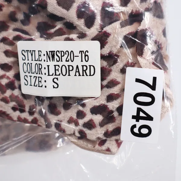 Naked Wardrobe The Statement Leopard Print Crop Top Long Sleeve Small - Image 7