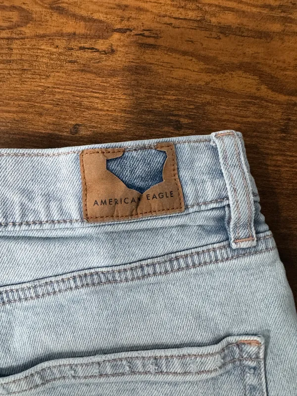 American Eagle Strigid Jean Shorts - Image 3