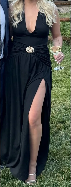 Showpo Phoenix Maxi Dress Black and Gold - Image 5