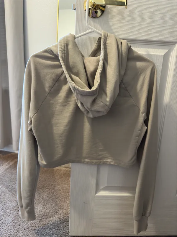 Gymshark Cropped Sweater - Image 3