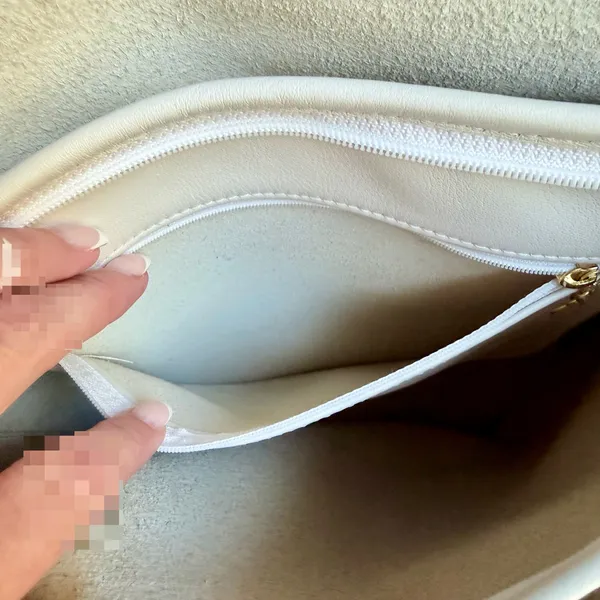Vintage Unbranded Cream/White Leather Flap Crossbody Bag-Excellent Interior - Image 15