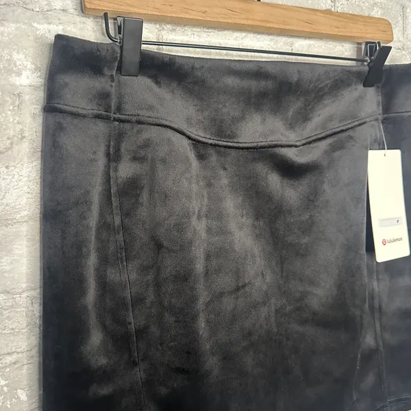 Lululemon Scuba High Rise Mini Skirt Velvet NWT Size Large (BLACK) LW8AL9S - Image 4