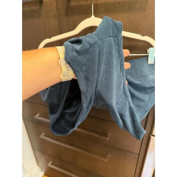 Athleta blue‎ shorts women's xl - Image 4