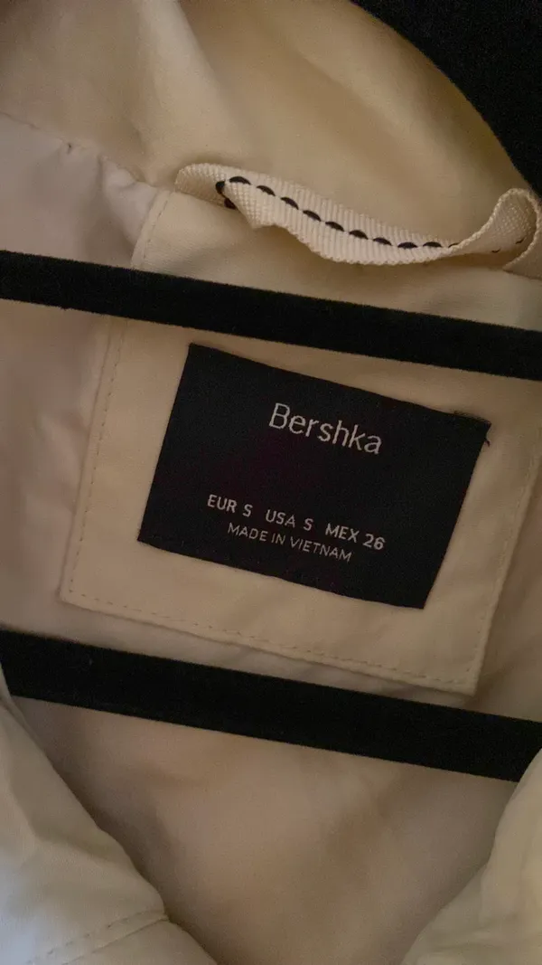Bershka Cream Colored Puffer Jacket - Image 3
