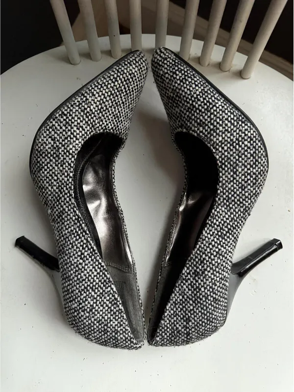 Rampage Black and White Tweed Pointed Toe Heels - Image 3