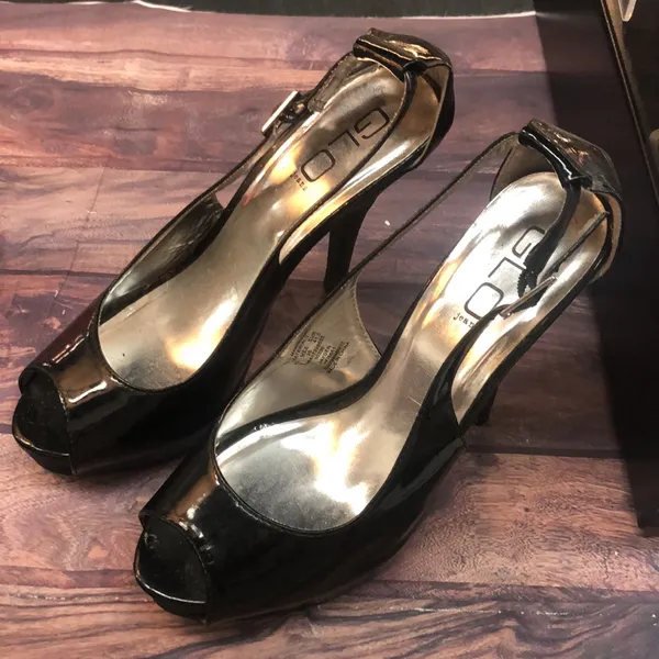 Glo sz 9 women black shoes - Image 3