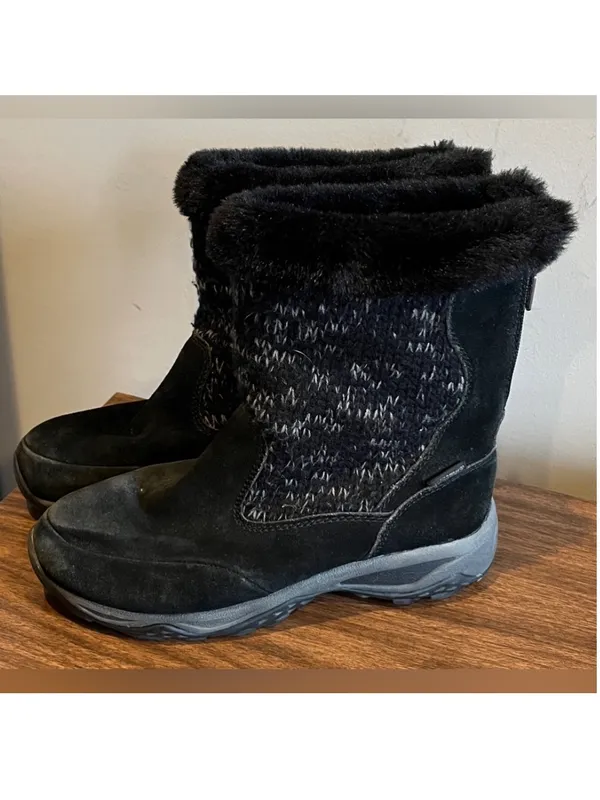 Khombu Black Suede and Knit Faux Fur Winter Boots, Size 7 - Image 3