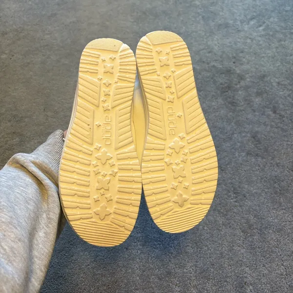 Hey Dude Wendy Shoes Size 7 in White. - Image 5