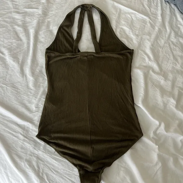 Abercrombie and Fitch Ribbed Tanktop Bodysuit | Size Medium - Image 4
