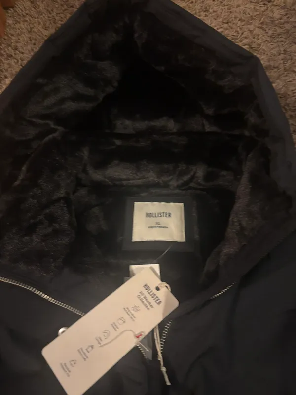 Hollister Women’s Faux Fur Lined All-Weather Jacket - Image 3