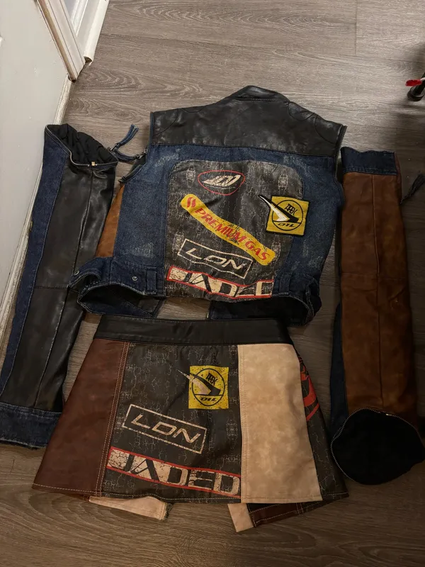 Motorcycle jacket with skirt and sleeves zip off Sz.X small - Image 3