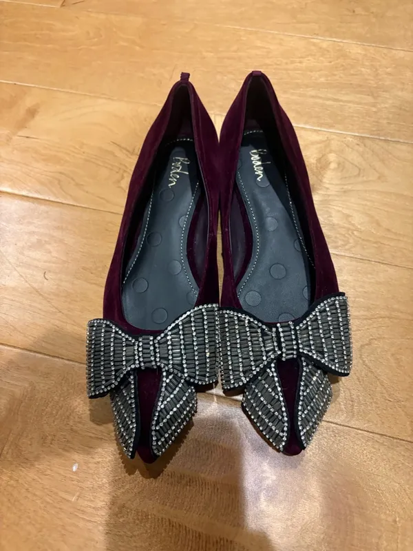 Boden beaded bow pointed velvet flats shoes burgundy sz 38 7.5 8 - Image 2