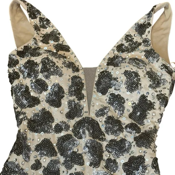 NWT Designer Jovani Sz.00 Mini Dress Sequin Leopard Print Nude Illusion Low Back - Image 16