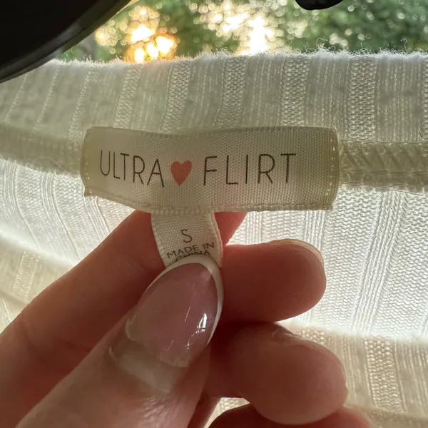 Ultra Flirt Women's White Ribbed Long Sleeve Top - Image 3