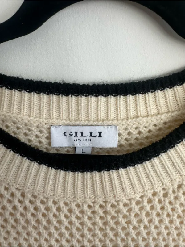 Gilli Cream Crochet Knit Top with Black Trim - Image 4