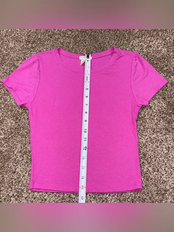 Bozzolo Ribbed Crewneck Short Sleeve Top in Bright Pink - Image 4