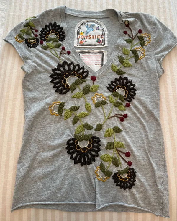 johnny was embroidered grey tee  - Image 2