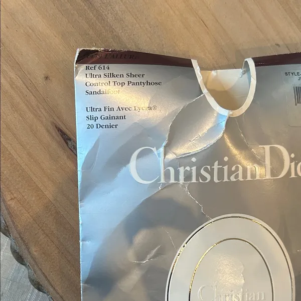 NIB Christian Dior LAllure Ultra Silken Sheer Control Top Pantyhose‎ Jet Black - Image 4