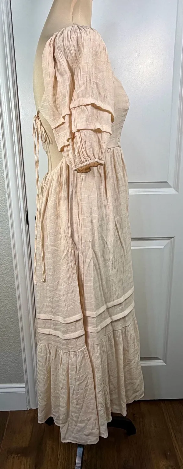 Vici Women's Peach Puff Sleeve Square Neck Tiered Midi Dress - Image 4