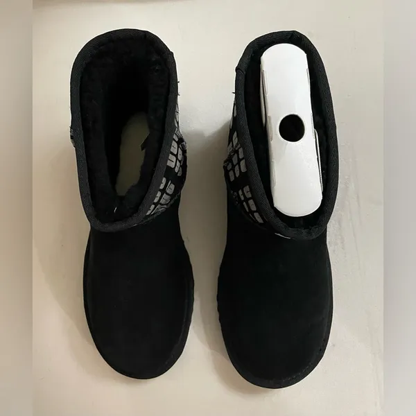 UGG New without original box Classic Mini II Print Boots Black & Grey Size 7 - Image 5