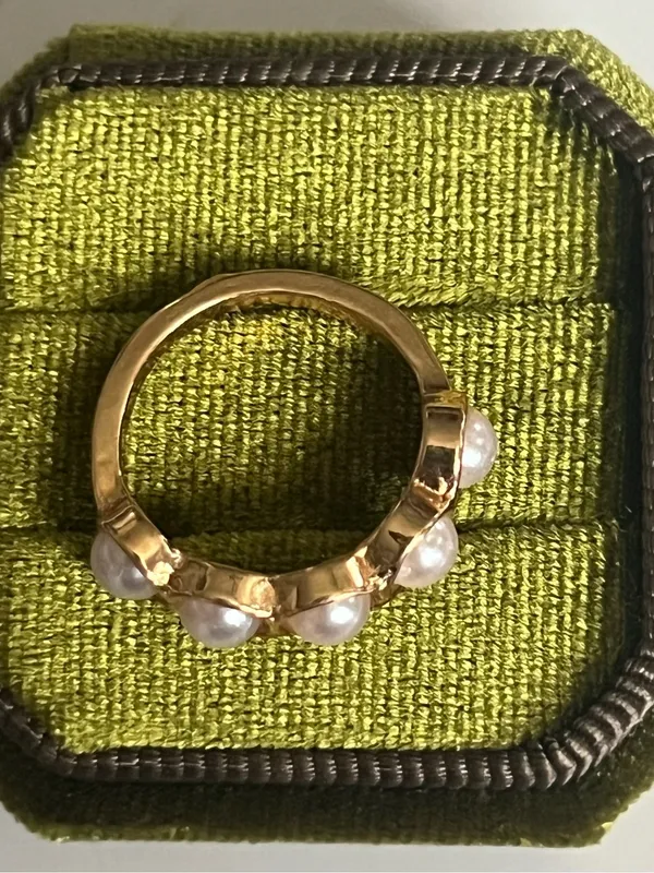 Gold Pearl Five-Station Ring - Elegant White Pearls Size 7 - Image 3