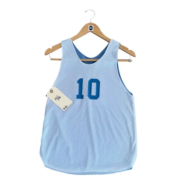 Major Motion Pictures Studios / Tv Show Wardrobe SCREEN-USED SZ 14/16 girls blue # 10 basketball jersey - Image 3