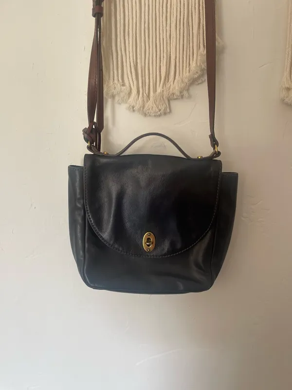 Fossil Vintage Leather Crossbody - Image 2