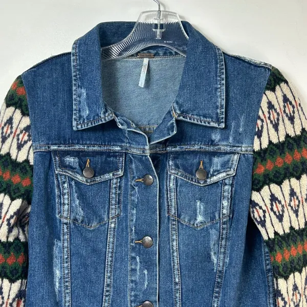 Free People Distressed Denim Jacket Fair Isle Wool Knit Sleeves Blue Small - Image 3