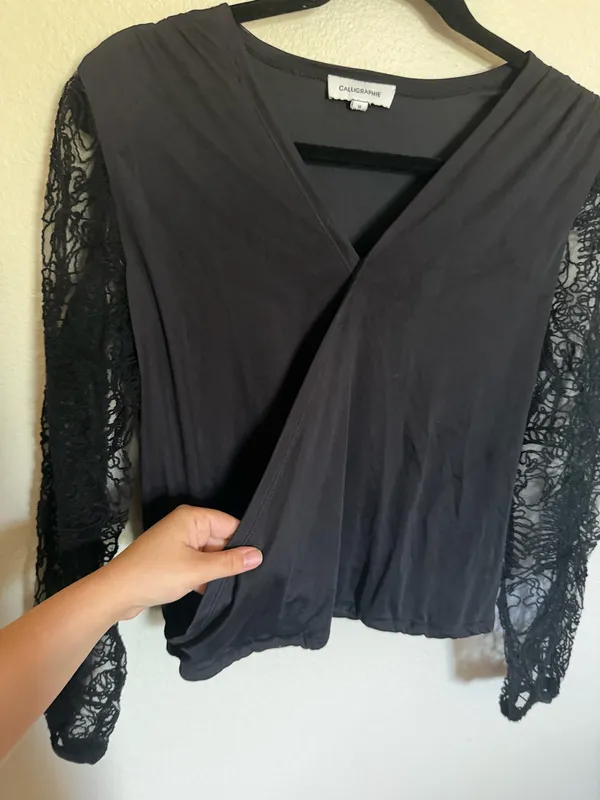 Black see through sleeved top Size M - Image 6