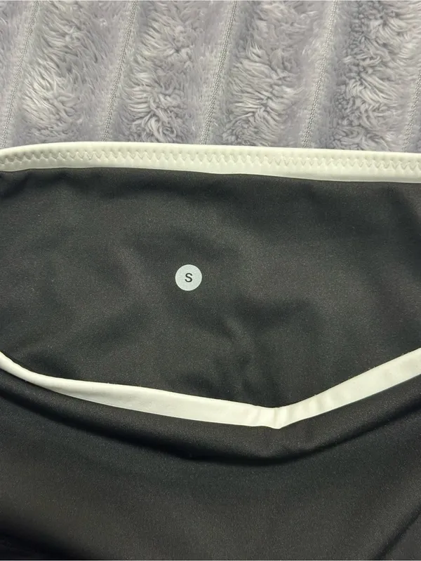 BERLCOK Black High-Waisted Leggings with White Trim — Size S — NWT - Image 5