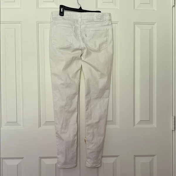 NWOT Levi’s 711 Skinny White Jeans - Image 5