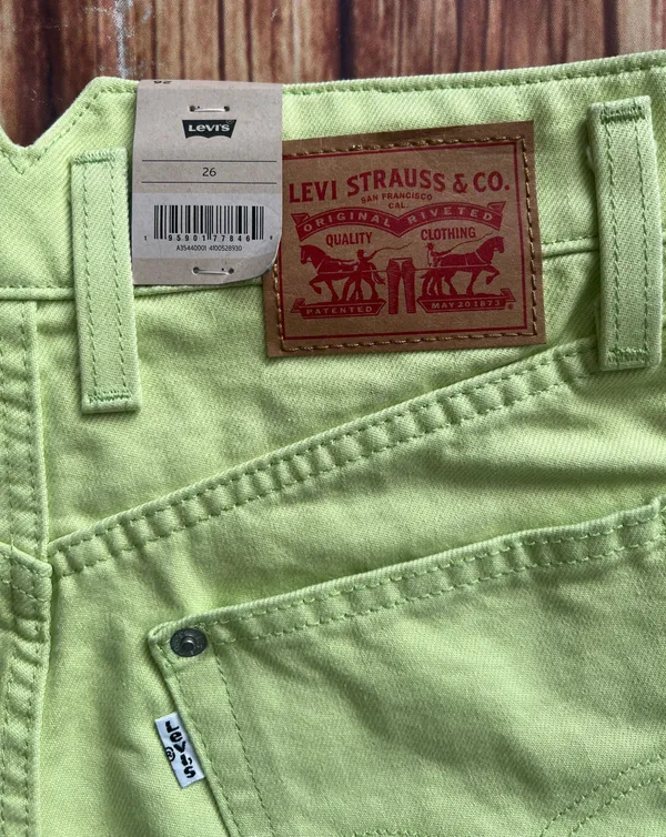 Levi's Strauss Women’s Notch High Waisted Mom Shorts Daiquiri Green Size 26 - Image 9