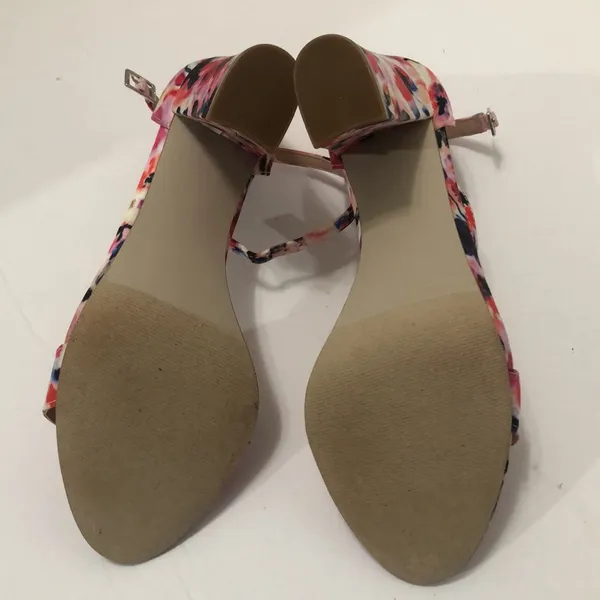 Madden Girl floral heels size 7 ankle strap open toe pink multicolored - Image 3
