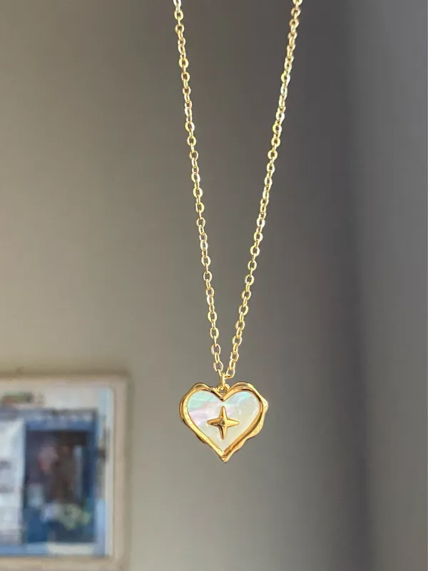 Handmade gold tone stainless steel heart sparkle white shell necklace🐚⭐️🌀 - Image 4